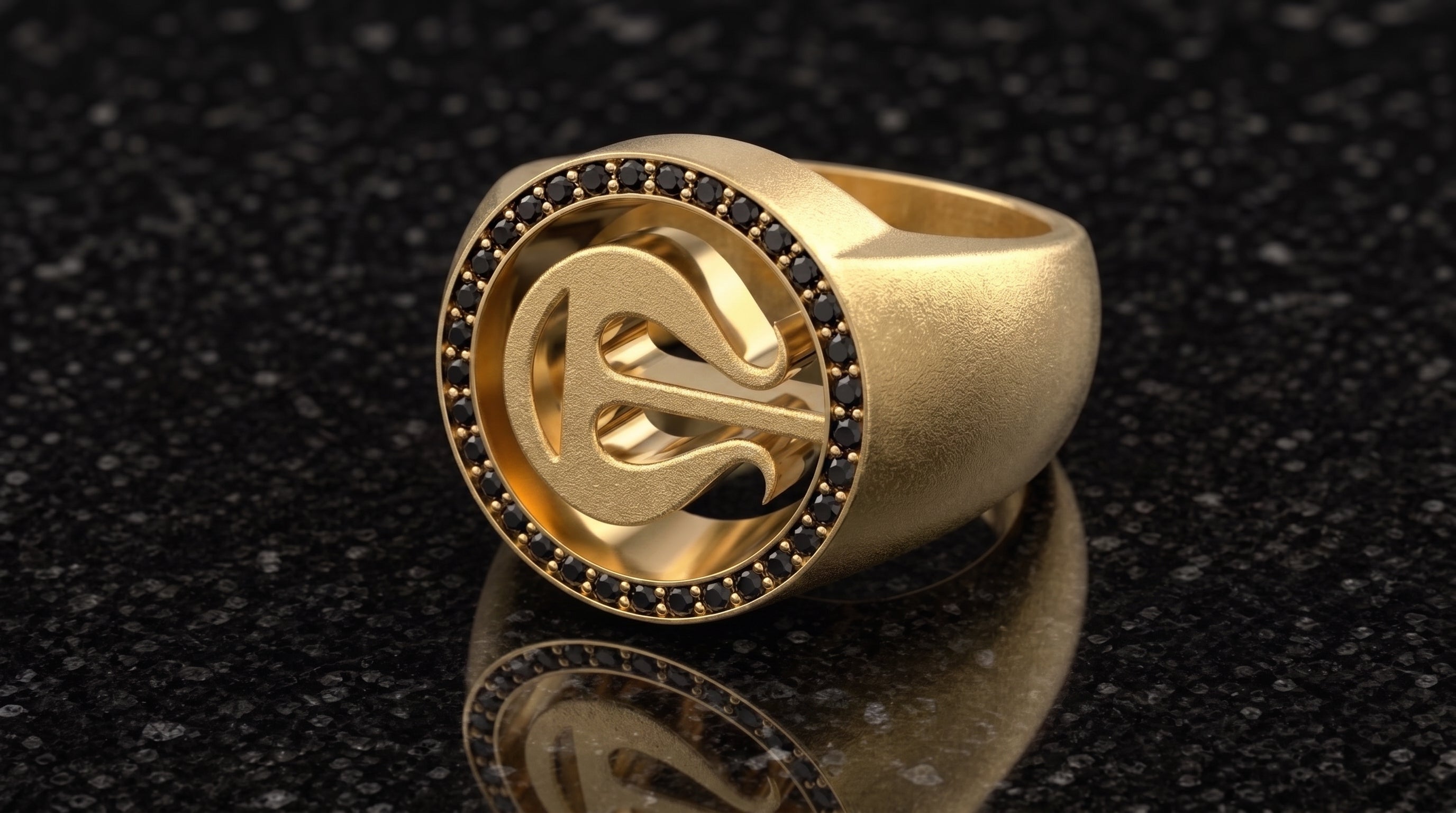 Explozé Signet Ring